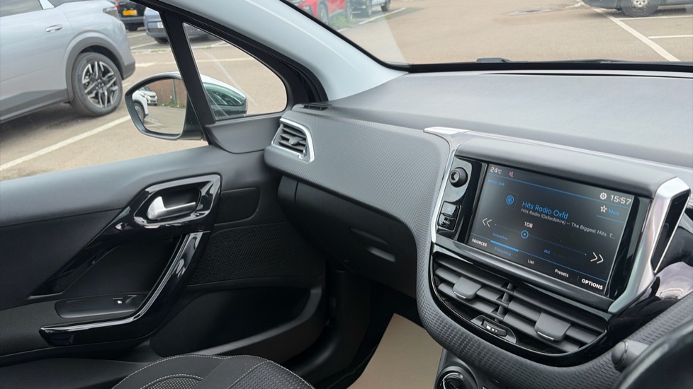 Peugeot 208 1.2 PureTech Allure Premium 5dr [Start Stop] Petrol Hatchback - Image 14