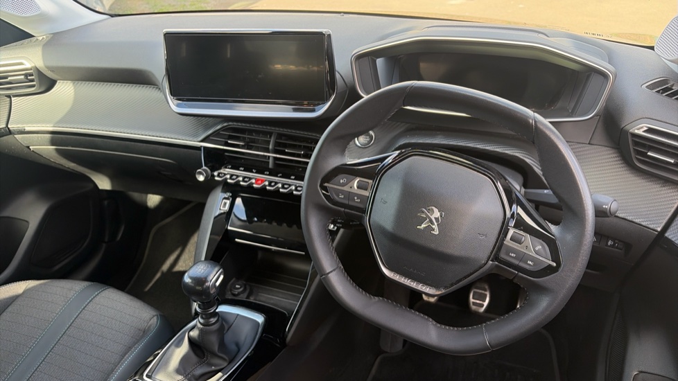 Peugeot 208 1.2 PureTech 100 Allure Premium + 5dr Petrol Hatchback - Image 10