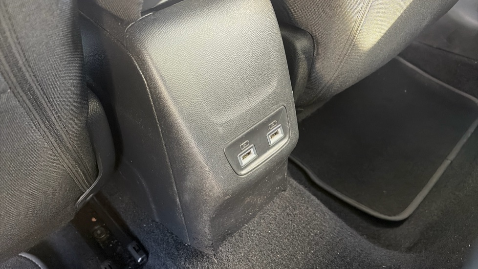 Peugeot 208 1.2 PureTech 100 Allure Premium + 5dr Petrol Hatchback - Image 25
