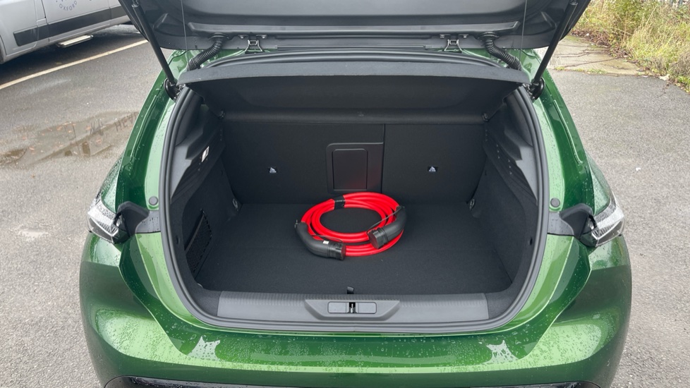 Peugeot 308 115kW GT 54kWh 5dr Auto Electric Hatchback - Image 4
