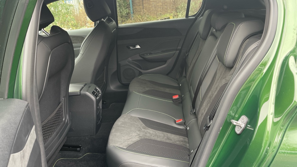 Peugeot 308 115kW GT 54kWh 5dr Auto Electric Hatchback - Image 16