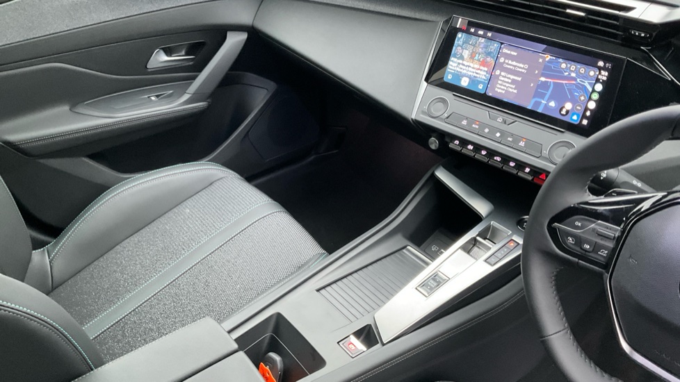 Peugeot 308 1.2 Hybrid 136 Allure 5dr e-DSC6 Petrol Hatchback - Image 14