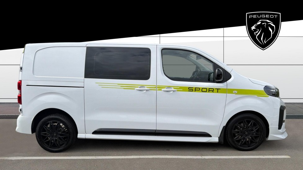Peugeot Expert M Diesel Special Edition 2.2 180 Sport Crew Van EAT8 - Image 5