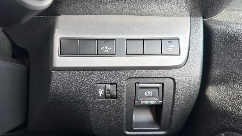Peugeot Expert M Diesel Special Edition 2.2 180 Sport Crew Van EAT8 - Image 31