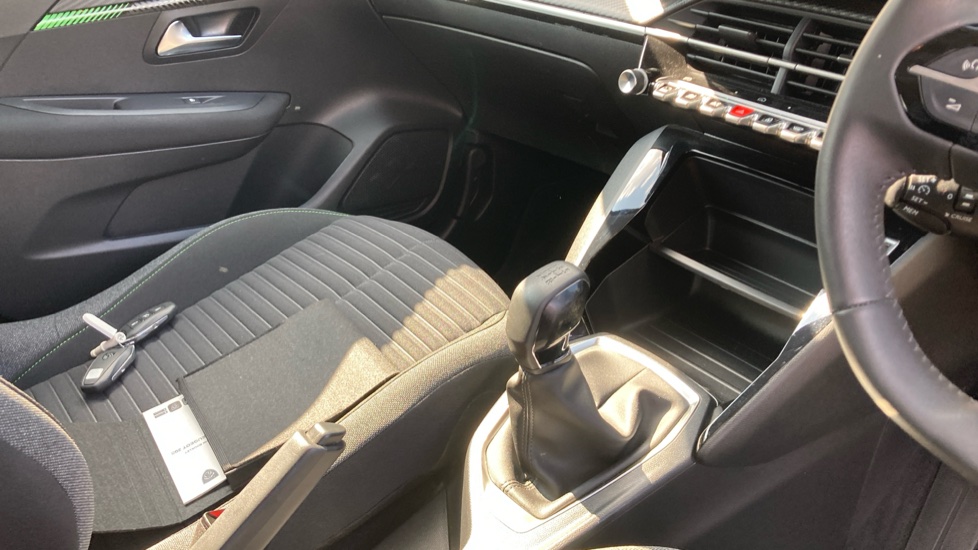 Peugeot 208 1.2 PureTech Active 5dr Petrol Hatchback - Image 14