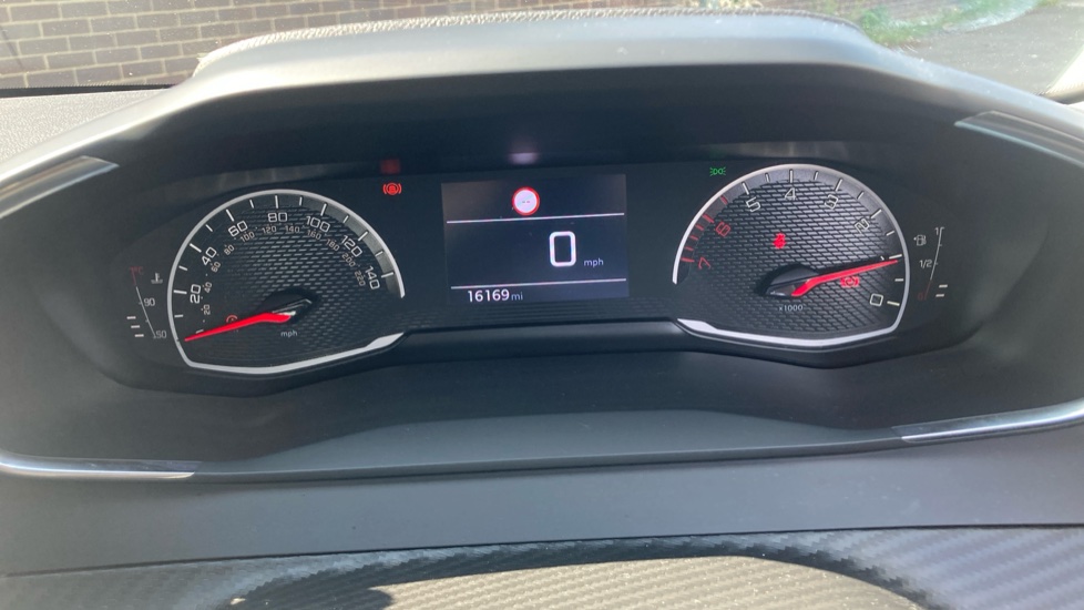 Peugeot 208 1.2 PureTech Active 5dr Petrol Hatchback - Image 18