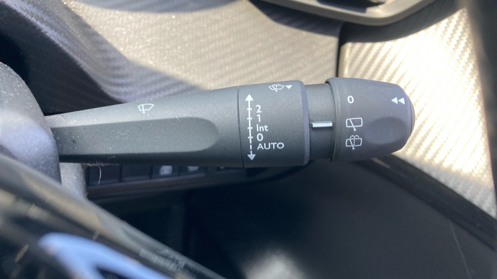 Peugeot 208 1.2 PureTech Active 5dr Petrol Hatchback - Image 23