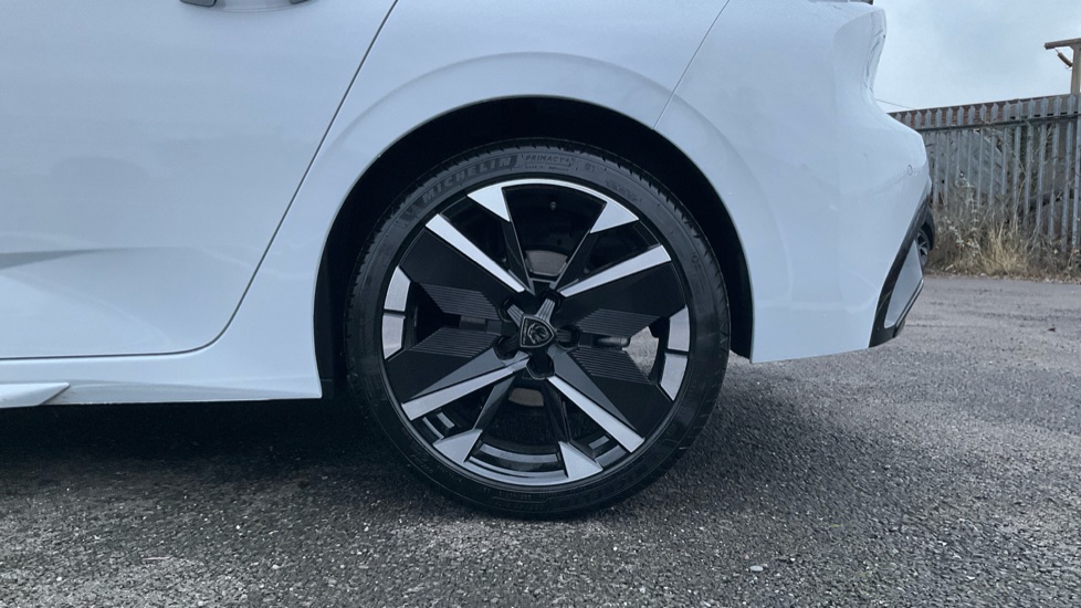 Peugeot 308 1.2 Hybrid 145 GT 5dr e-DSC6 Petrol Hatchback - Image 7