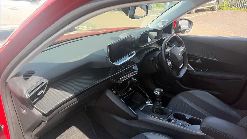 Peugeot 2008 1.2 PureTech Allure Premium 5dr Petrol Estate - Image 9