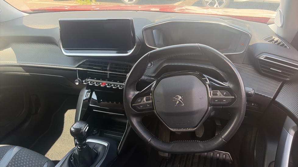 Peugeot 2008 1.2 PureTech Allure Premium 5dr Petrol Estate - Image 10