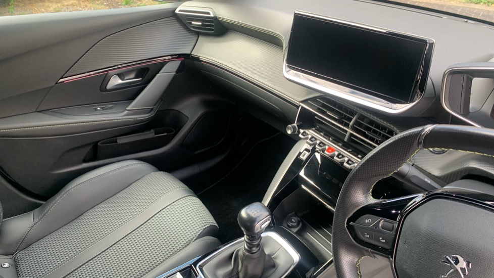 Peugeot 208 1.2 PureTech 100 GT 5dr Petrol Hatchback - Image 14