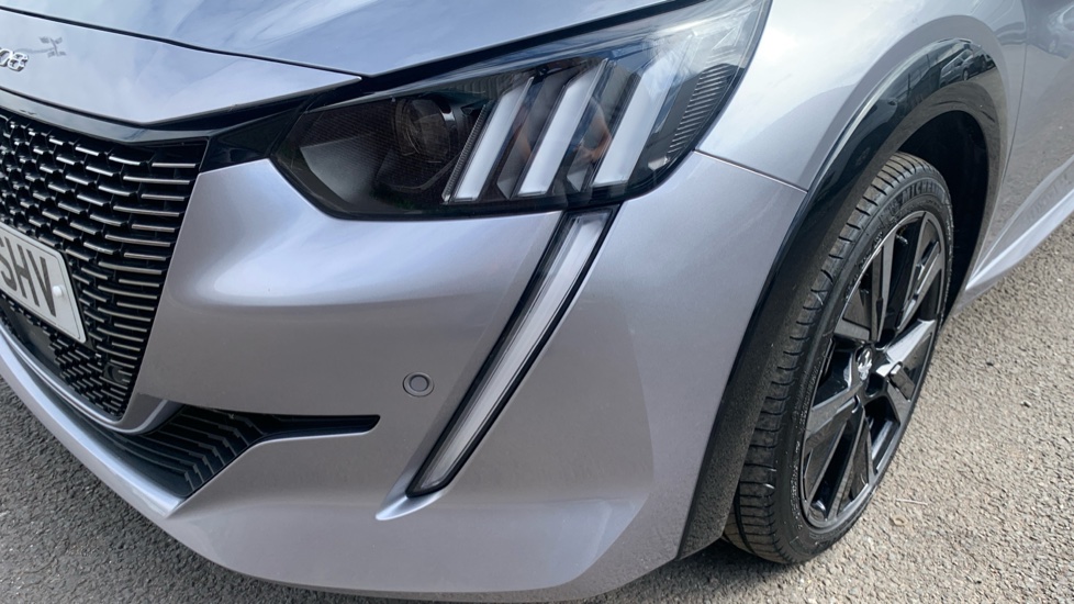 Peugeot 208 1.2 PureTech 100 GT 5dr Petrol Hatchback - Image 22