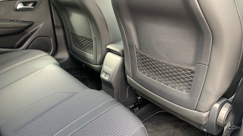 Peugeot 208 1.2 PureTech 100 GT 5dr Petrol Hatchback - Image 30