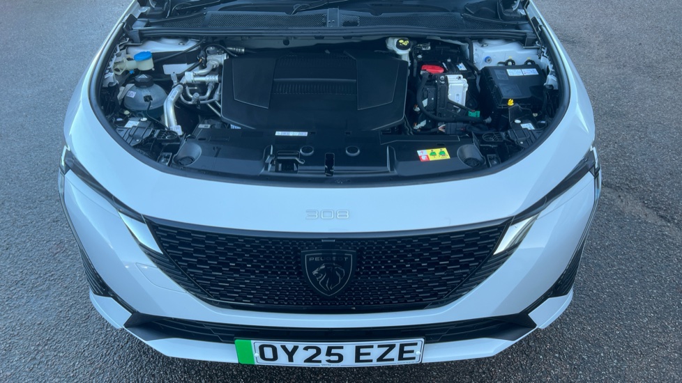 Peugeot 308 115kW GT 54kWh 5dr Auto Electric Hatchback - Image 8