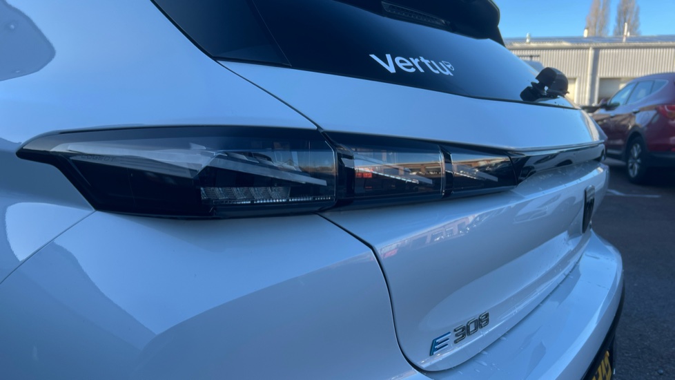 Peugeot 308 115kW GT 54kWh 5dr Auto Electric Hatchback - Image 24