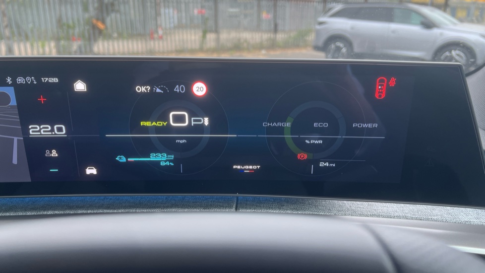 Peugeot 3008 157kW GT 73kWh 5dr Auto Electric Estate - Image 18