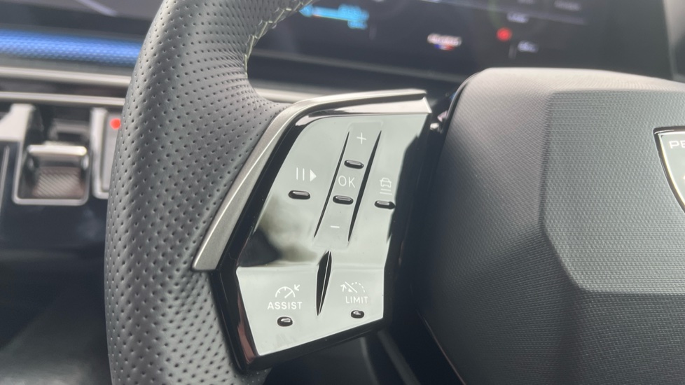 Peugeot 3008 157kW GT 73kWh 5dr Auto Electric Estate - Image 24