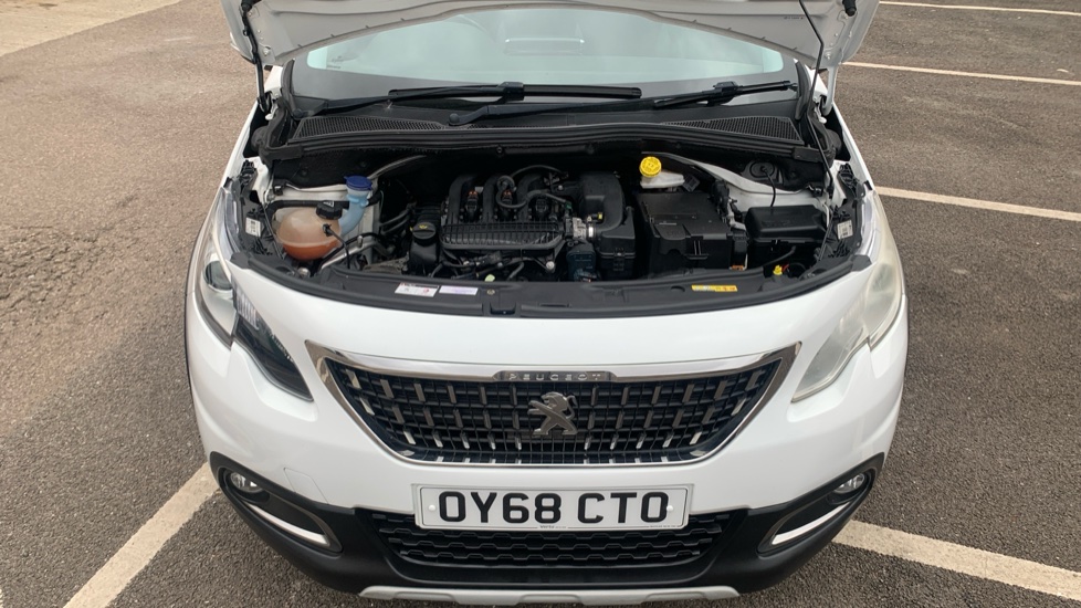 Peugeot 2008 1.2 PureTech Allure Premium 5dr [Start Stop] Petrol Estate - Image 8