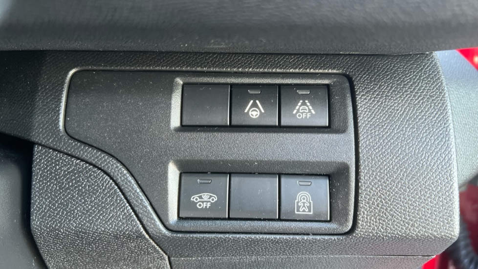 Peugeot 3008 1.2 PureTech GT 5dr EAT8 Petrol Estate - Image 26