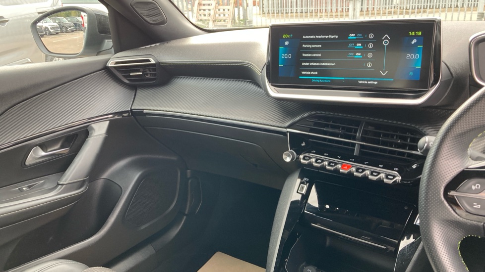 Peugeot 2008 100kW GT 50kWh 5dr Auto Electric Estate - Image 14