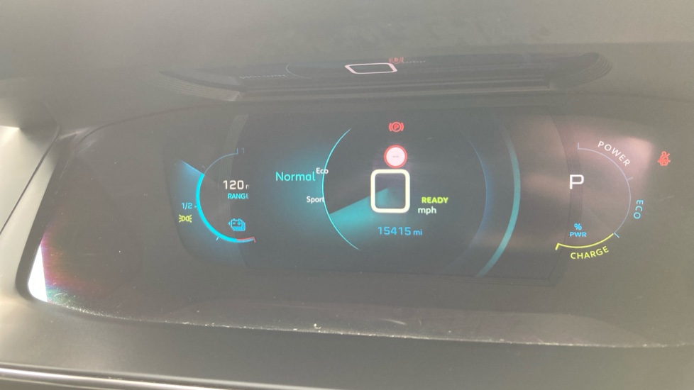 Peugeot 2008 100kW GT 50kWh 5dr Auto Electric Estate - Image 31