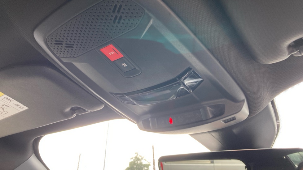 Peugeot 2008 100kW GT 50kWh 5dr Auto Electric Estate - Image 32