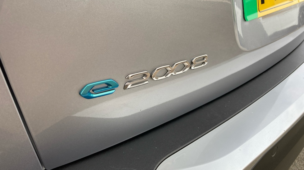 Peugeot 2008 100kW GT 50kWh 5dr Auto Electric Estate - Image 38