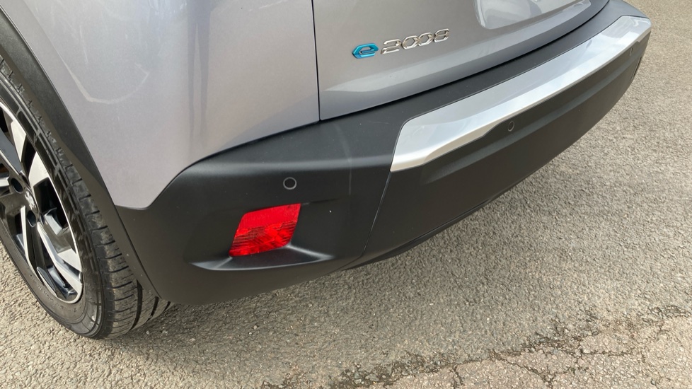 Peugeot 2008 100kW GT 50kWh 5dr Auto Electric Estate - Image 42