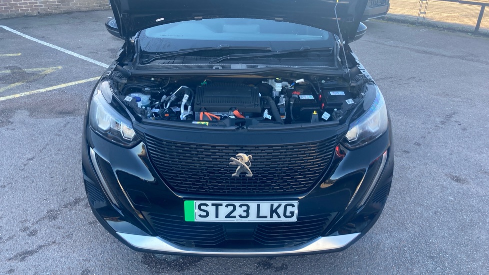 Peugeot 2008 100kW Active Premium+ 50kWh 5dr Auto Electric Estate - Image 8