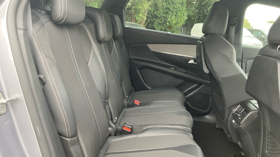 Peugeot 5008 1.5 BlueHDi GT 5dr EAT8 Diesel Estate - Image 16