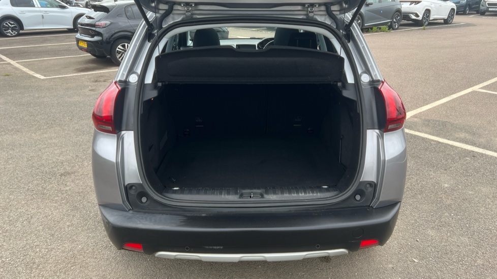 Peugeot 2008 1.2 PureTech 130 Allure Premium 5dr EAT6 Petrol Estate - Image 4