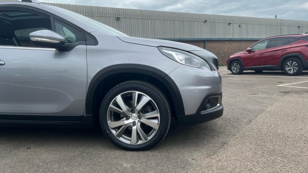 Peugeot 2008 1.2 PureTech 130 Allure Premium 5dr EAT6 Petrol Estate - Image 7