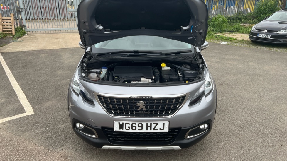 Peugeot 2008 1.2 PureTech 130 Allure Premium 5dr EAT6 Petrol Estate - Image 8