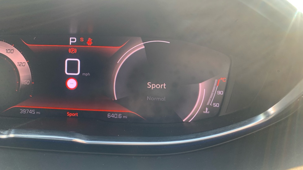 Peugeot 3008 1.2 PureTech GT 5dr EAT8 Petrol Estate - Image 35