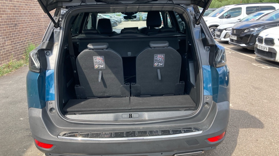 Peugeot 5008 1.5 BlueHDi GT 5dr EAT8 Diesel Estate - Image 4