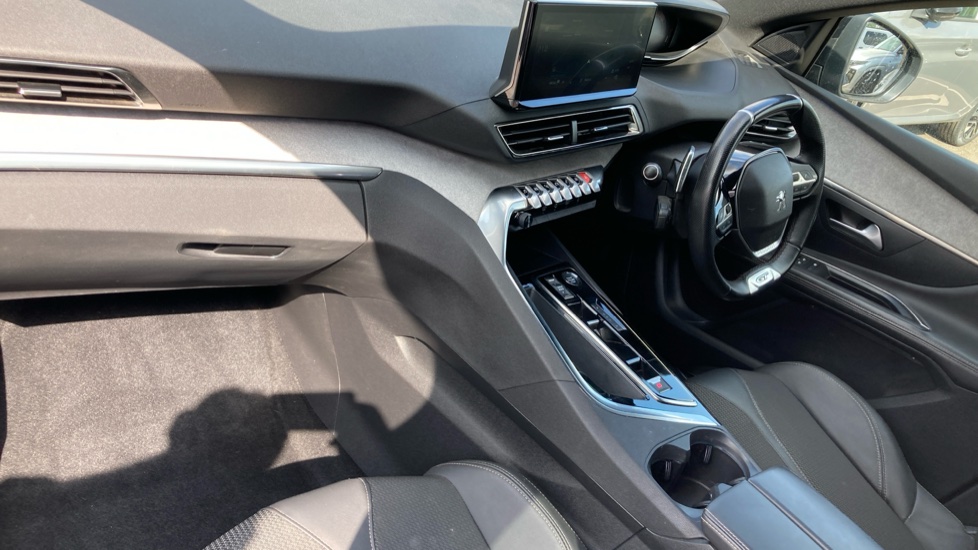 Peugeot 5008 1.5 BlueHDi GT 5dr EAT8 Diesel Estate - Image 9