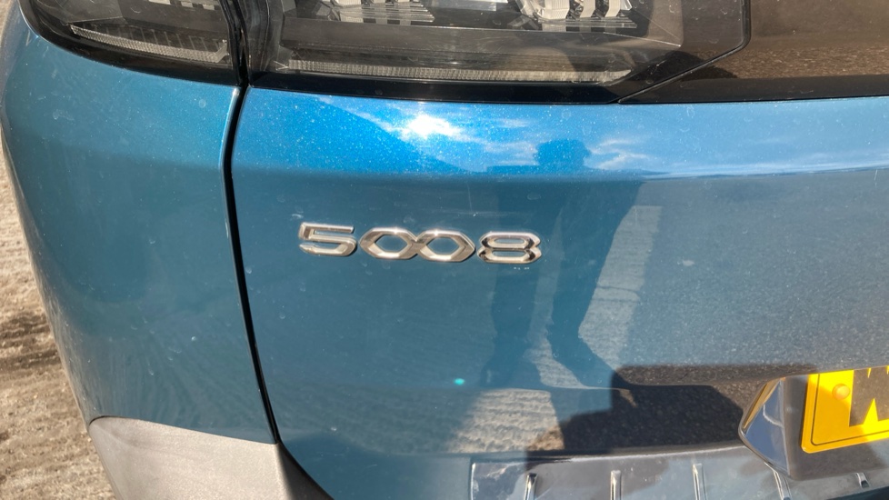 Peugeot 5008 1.5 BlueHDi GT 5dr EAT8 Diesel Estate - Image 32