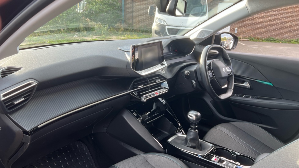 Peugeot 208 1.2 PureTech 100 Allure 5dr Petrol Hatchback - Image 9