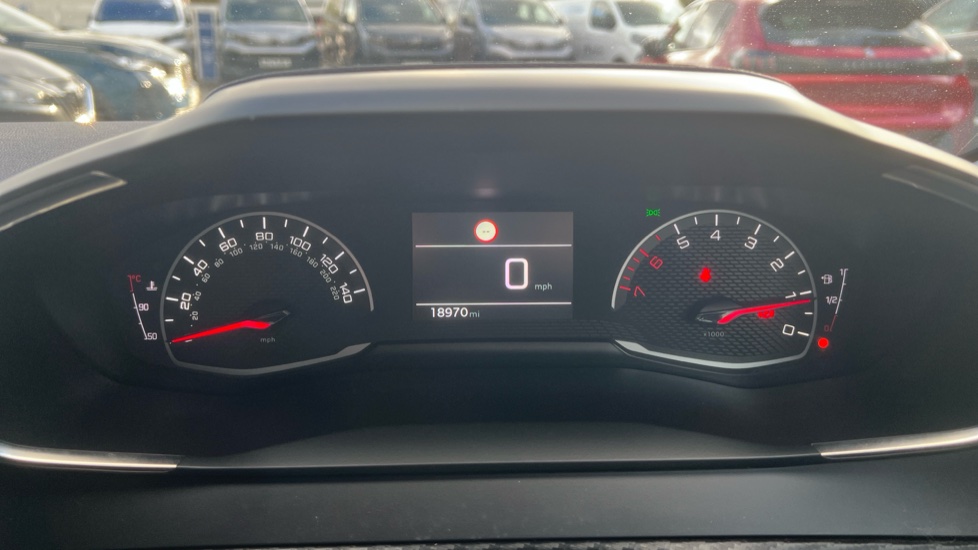 Peugeot 208 1.2 PureTech 100 Allure 5dr Petrol Hatchback - Image 18