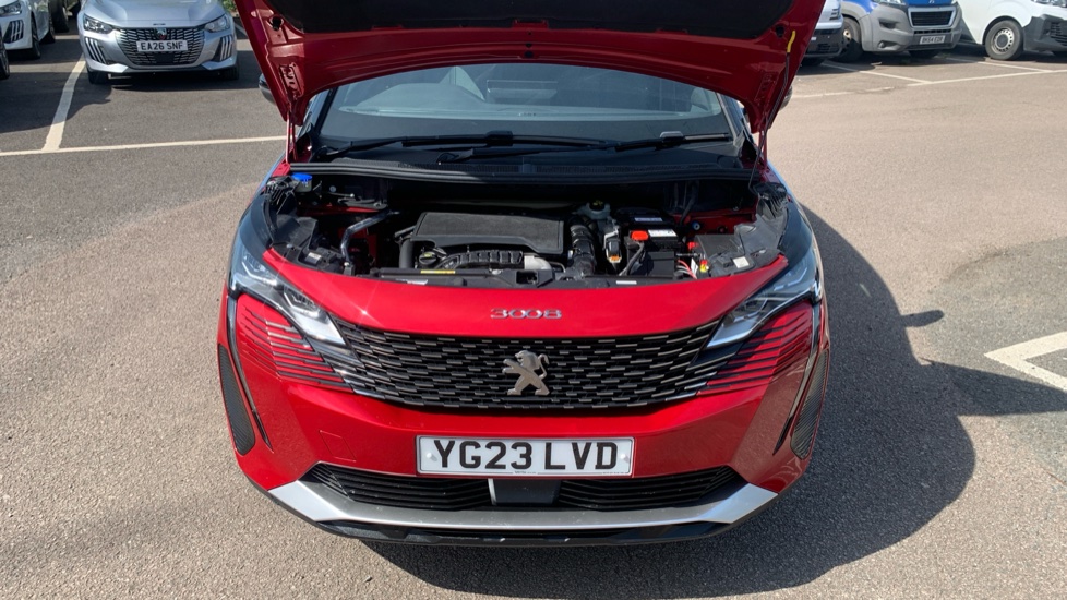 Peugeot 3008 1.2 PureTech Allure Premium+ 5dr EAT8 Petrol Estate - Image 8