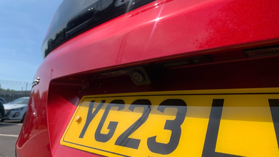 Peugeot 3008 1.2 PureTech Allure Premium+ 5dr EAT8 Petrol Estate - Image 23