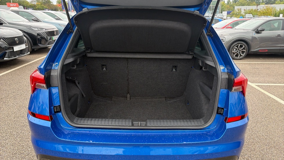 Skoda Kamiq 1.5 TSI Monte Carlo 5dr DSG Petrol Hatchback - Image 4