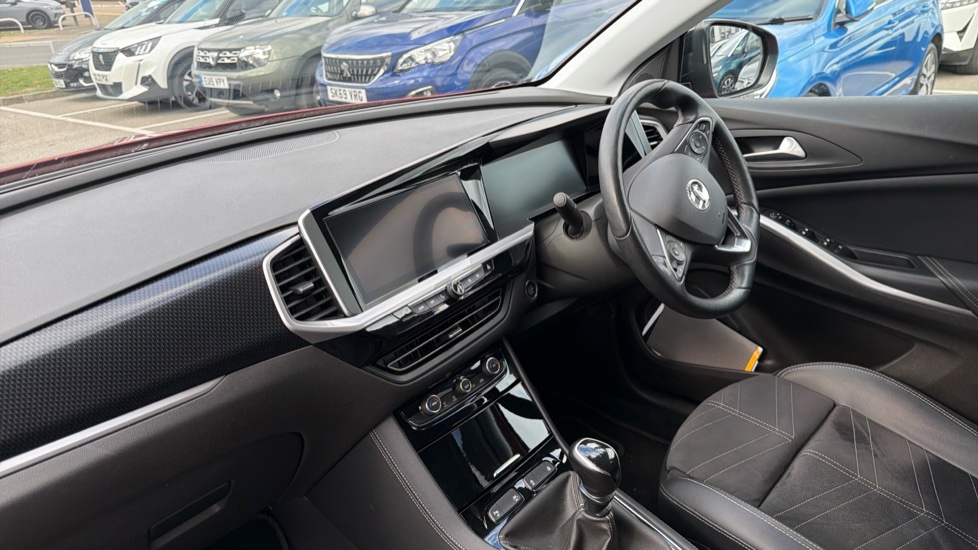 Vauxhall Grandland 1.2 Turbo Ultimate 5dr Petrol Hatchback - Image 9