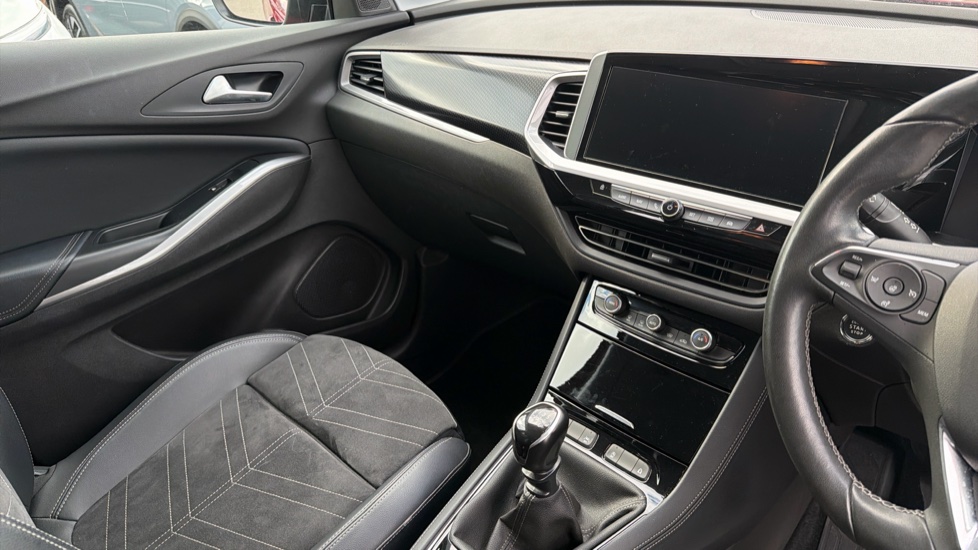 Vauxhall Grandland 1.2 Turbo Ultimate 5dr Petrol Hatchback - Image 14