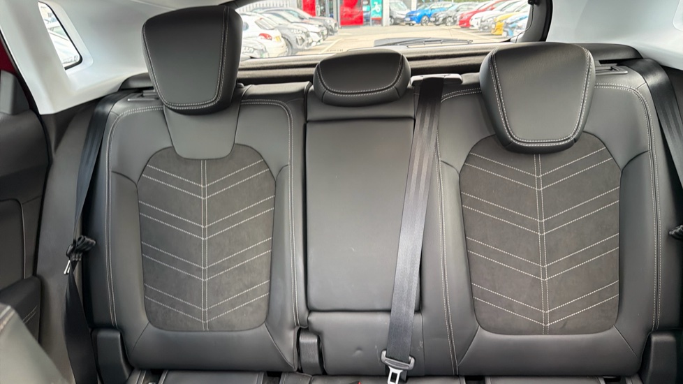 Vauxhall Grandland 1.2 Turbo Ultimate 5dr Petrol Hatchback - Image 15