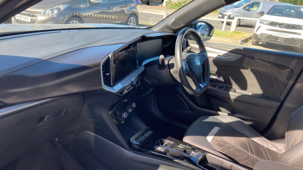 Vauxhall Mokka 100kW Ultimate 50kWh 5dr Auto Electric Hatchback - Image 9