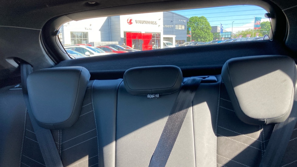 Vauxhall Mokka 100kW Ultimate 50kWh 5dr Auto Electric Hatchback - Image 15