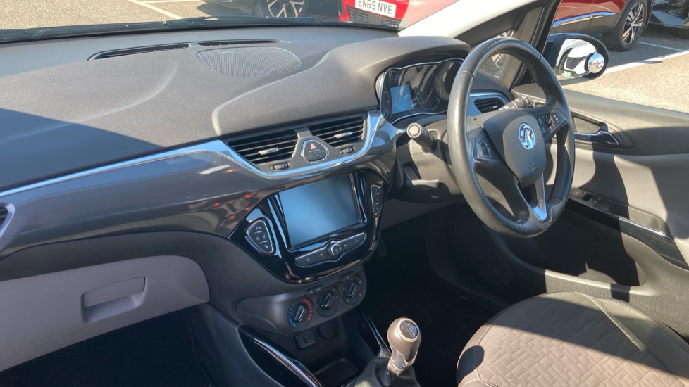 Vauxhall Corsa 1.4 SE Nav 5dr Petrol Hatchback - Image 9
