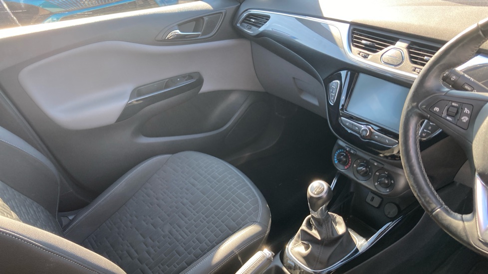 Vauxhall Corsa 1.4 SE Nav 5dr Petrol Hatchback - Image 14