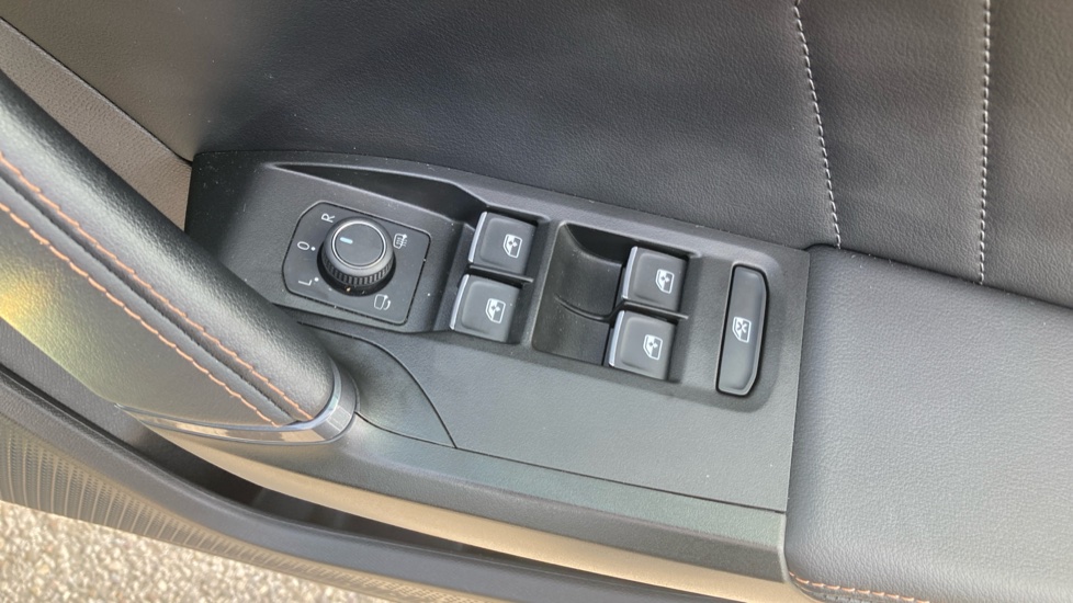 CUPRA Formentor 1.5 TSI 150 V2 5dr DSG Petrol Estate - Image 30